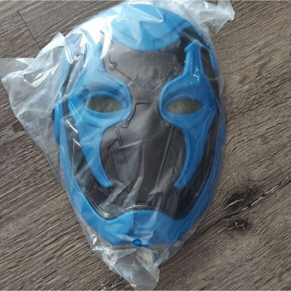 Rubie's Boy's DC Deluxe Blue Beetle Costume Jumpsuit and Mask Medium - Picture 8 of 8